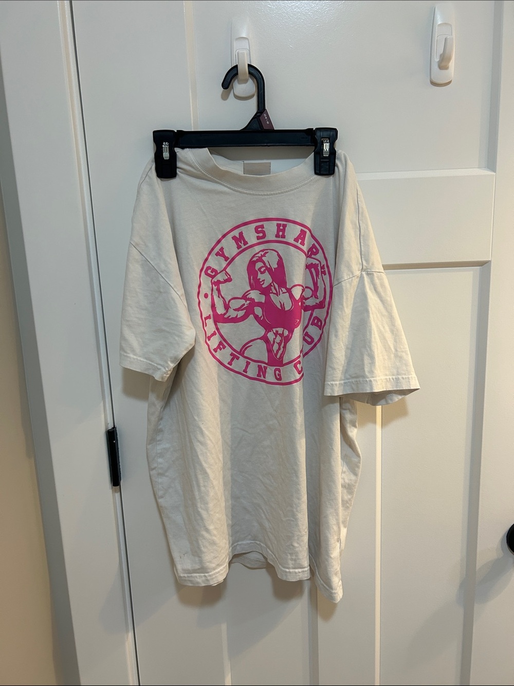 Gym shark lifting tee